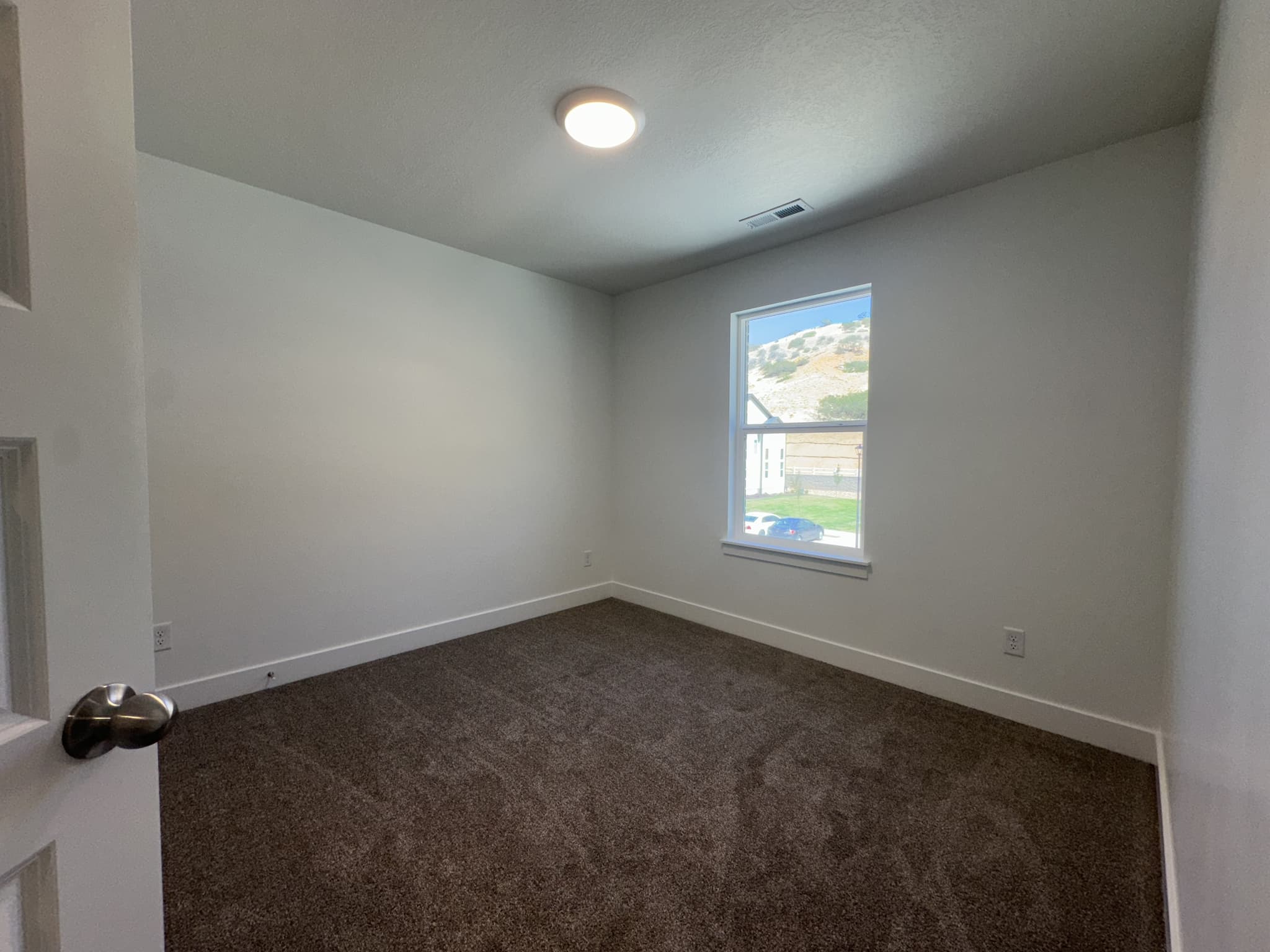 Mapleton Townhome: 5280 S Acacia Dr