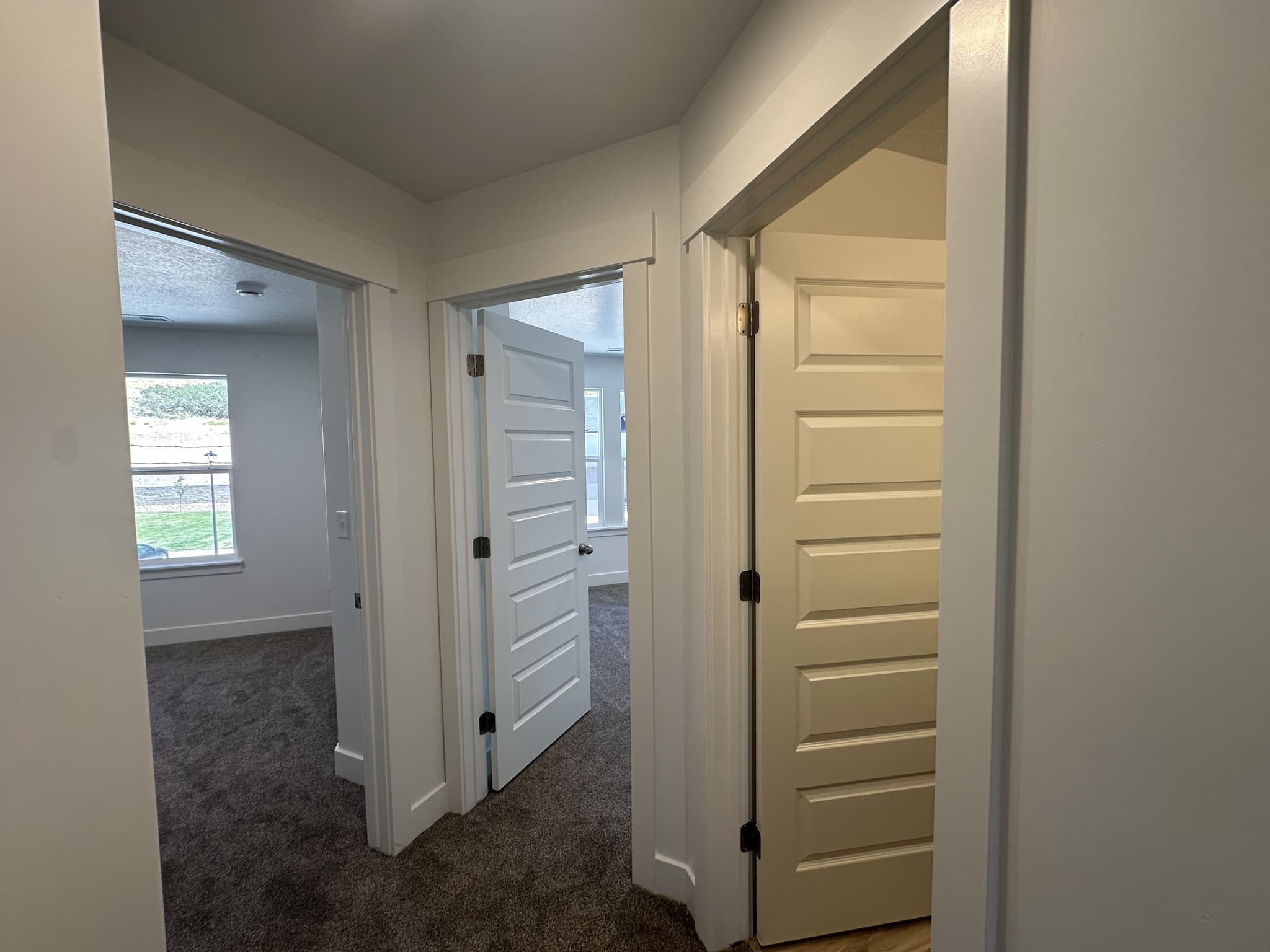 Mapleton Townhome: 5280 S Acacia Dr