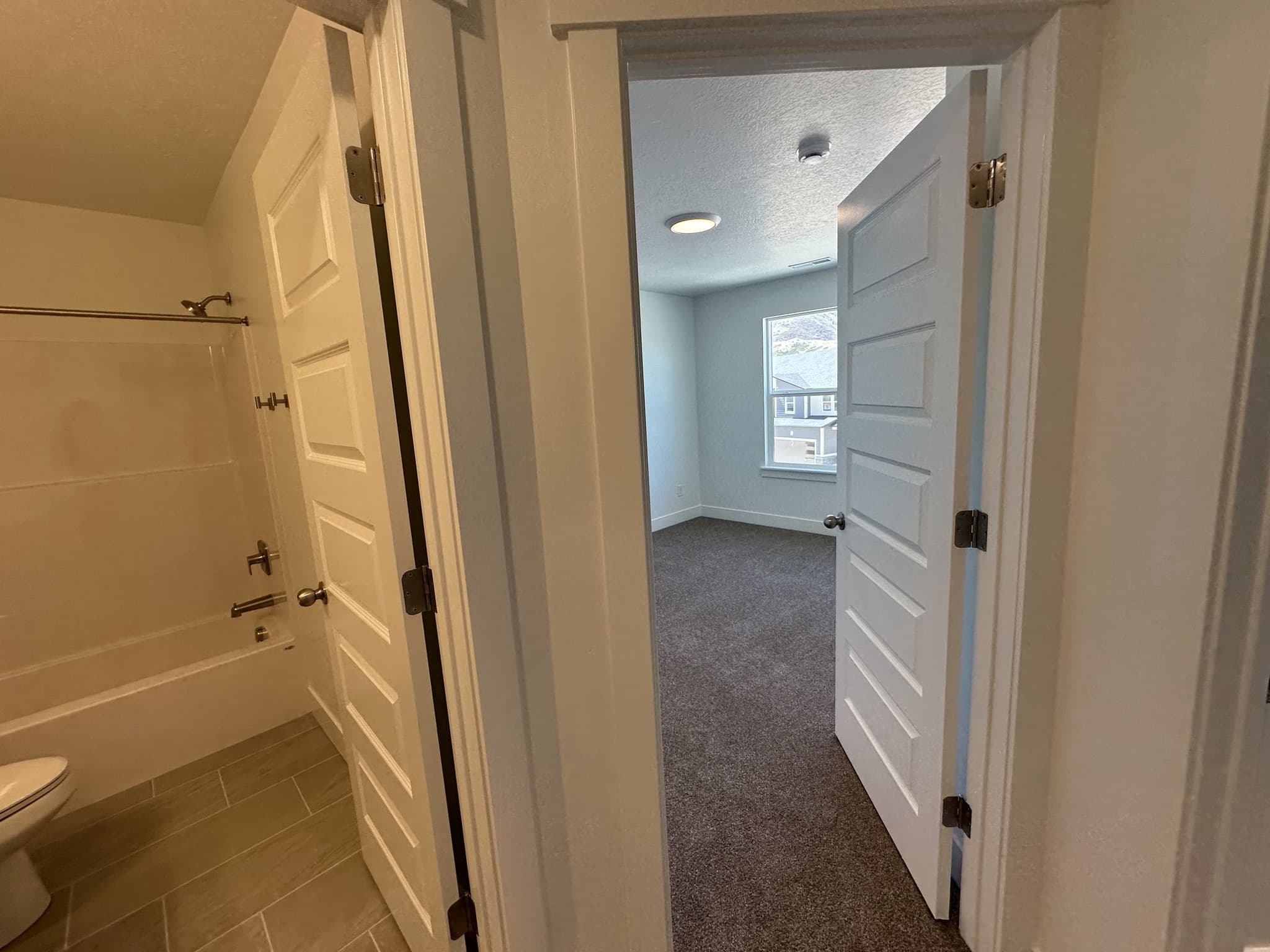 Mapleton Condo: 5339 S Acacia Dr