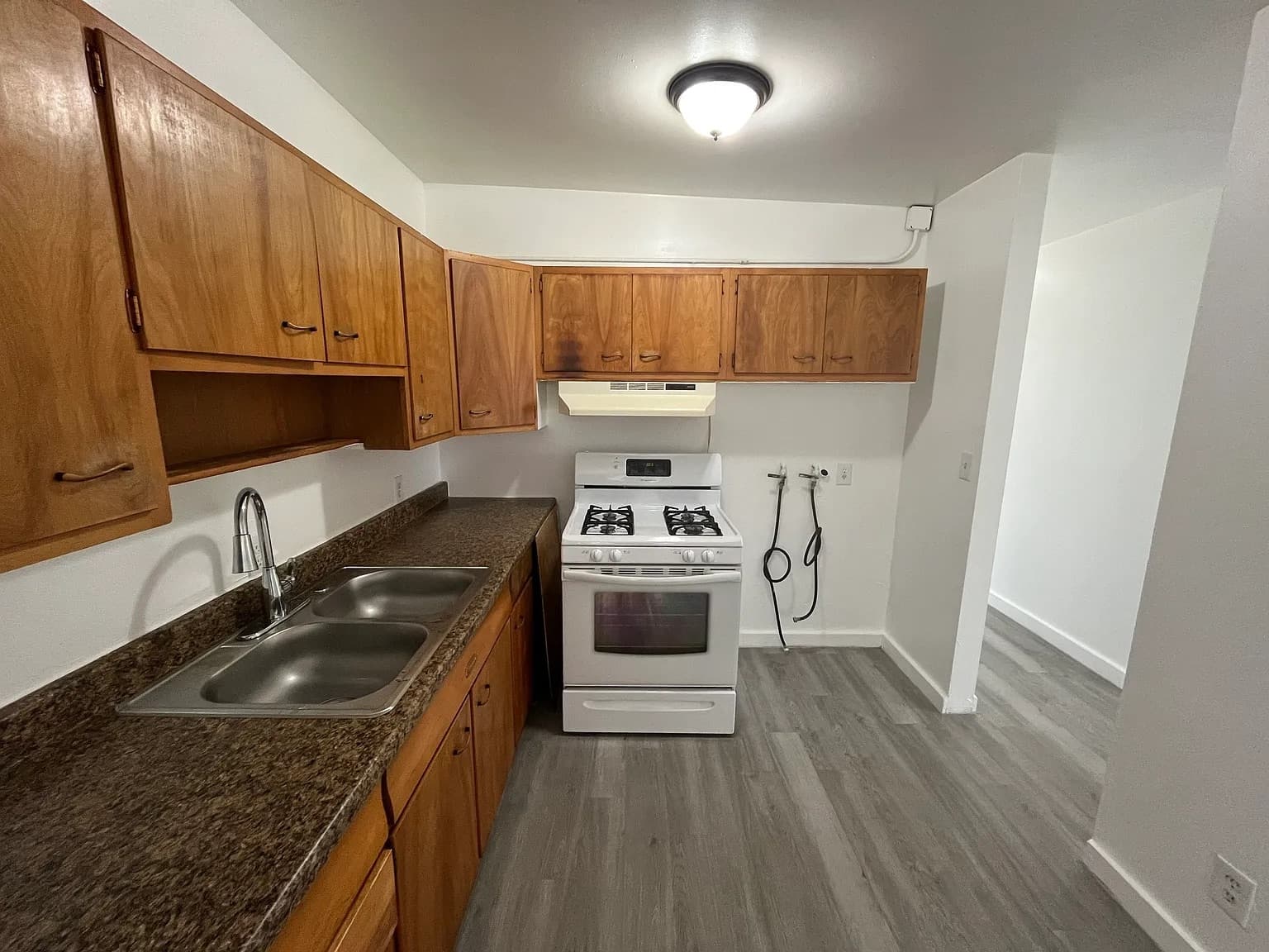 West Valley City Apartment: 1925 W 3300 S