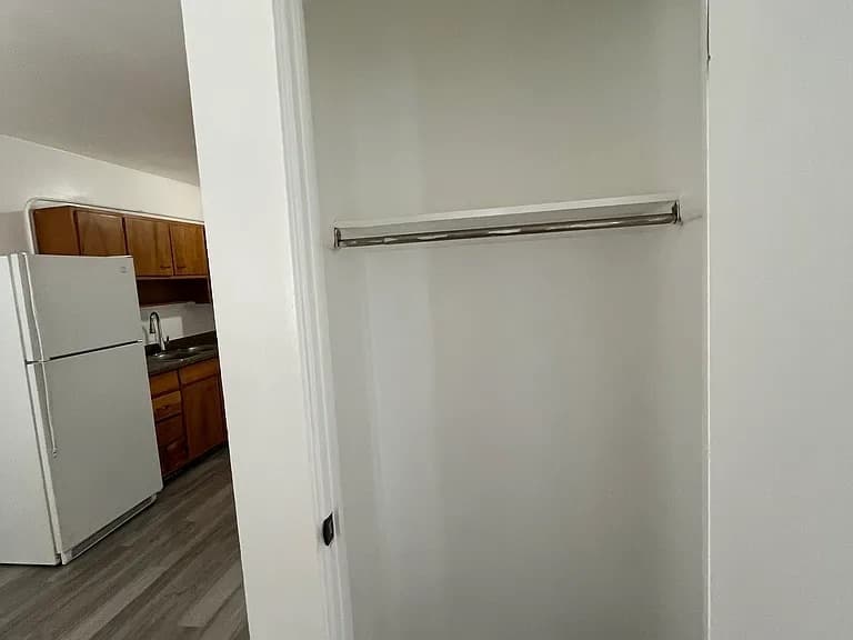 West Valley City Apartment: 1925 W 3300 S