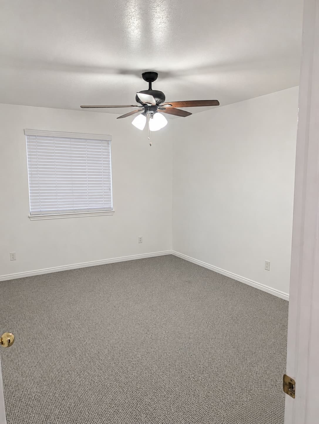 Springville House: 948 N 700 E