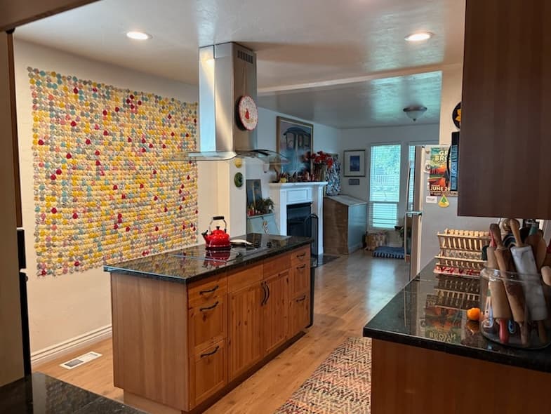 American Fork House: 30 E 300 N