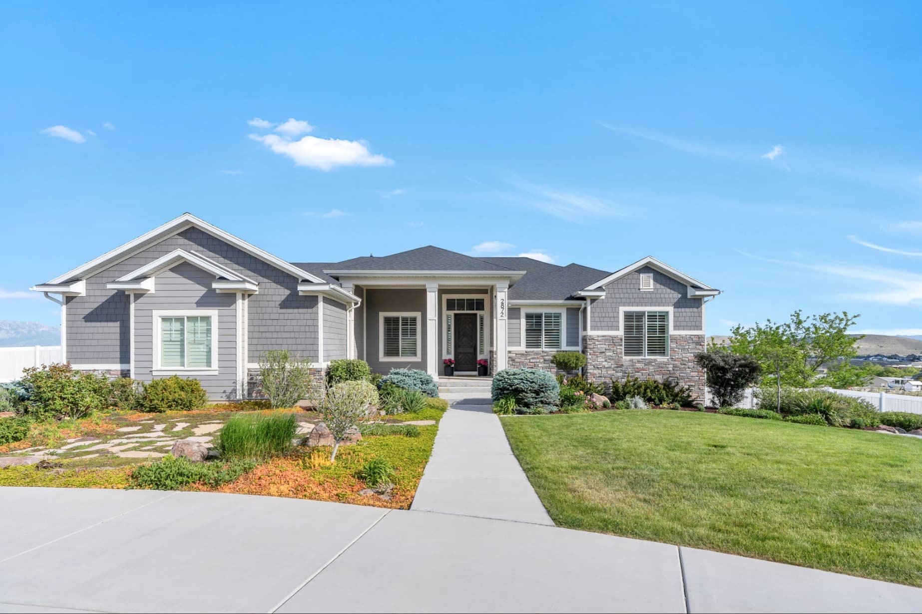 Eagle Mountain House: 2872 E Sorrel Dr