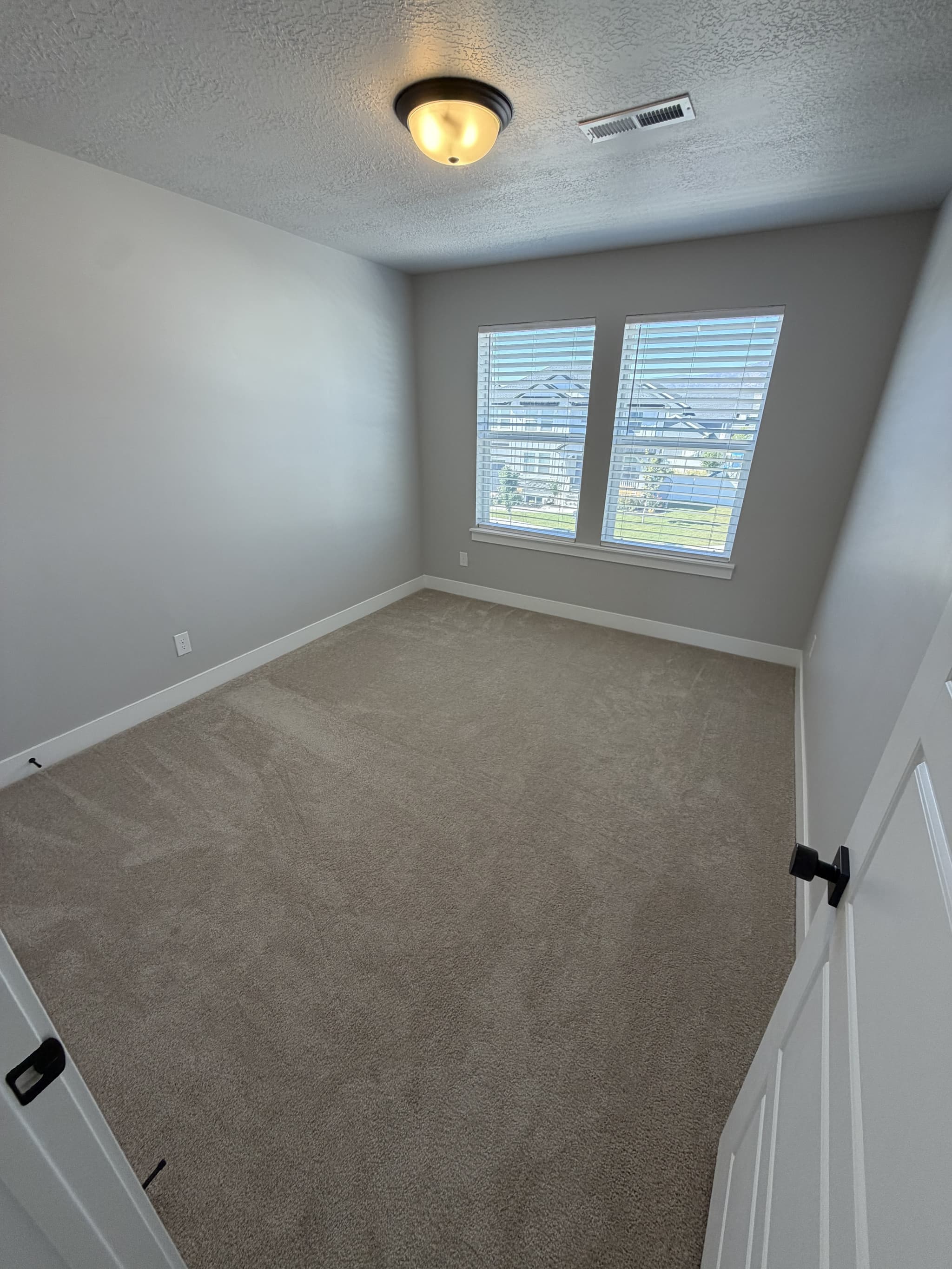 Eagle Mountain House: 4684 N Grandview Peak Dr