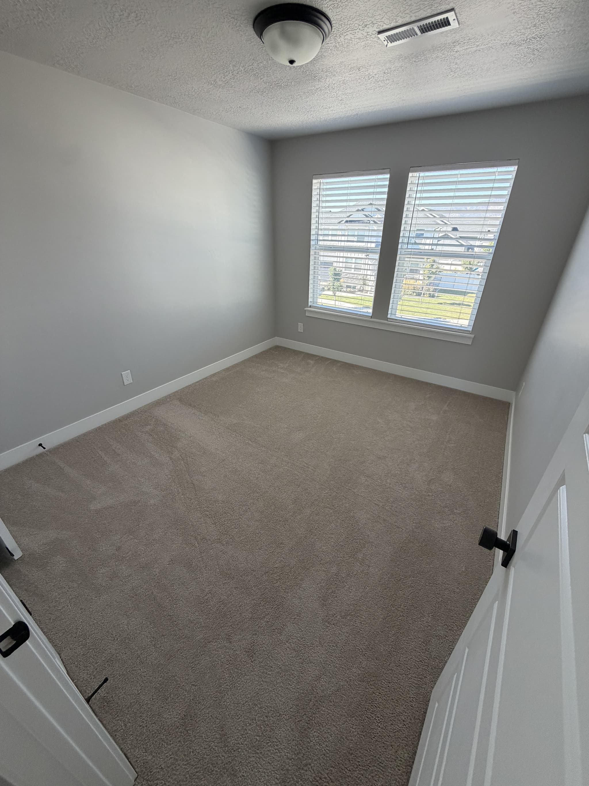 Eagle Mountain House: 4684 N Grandview Peak Dr