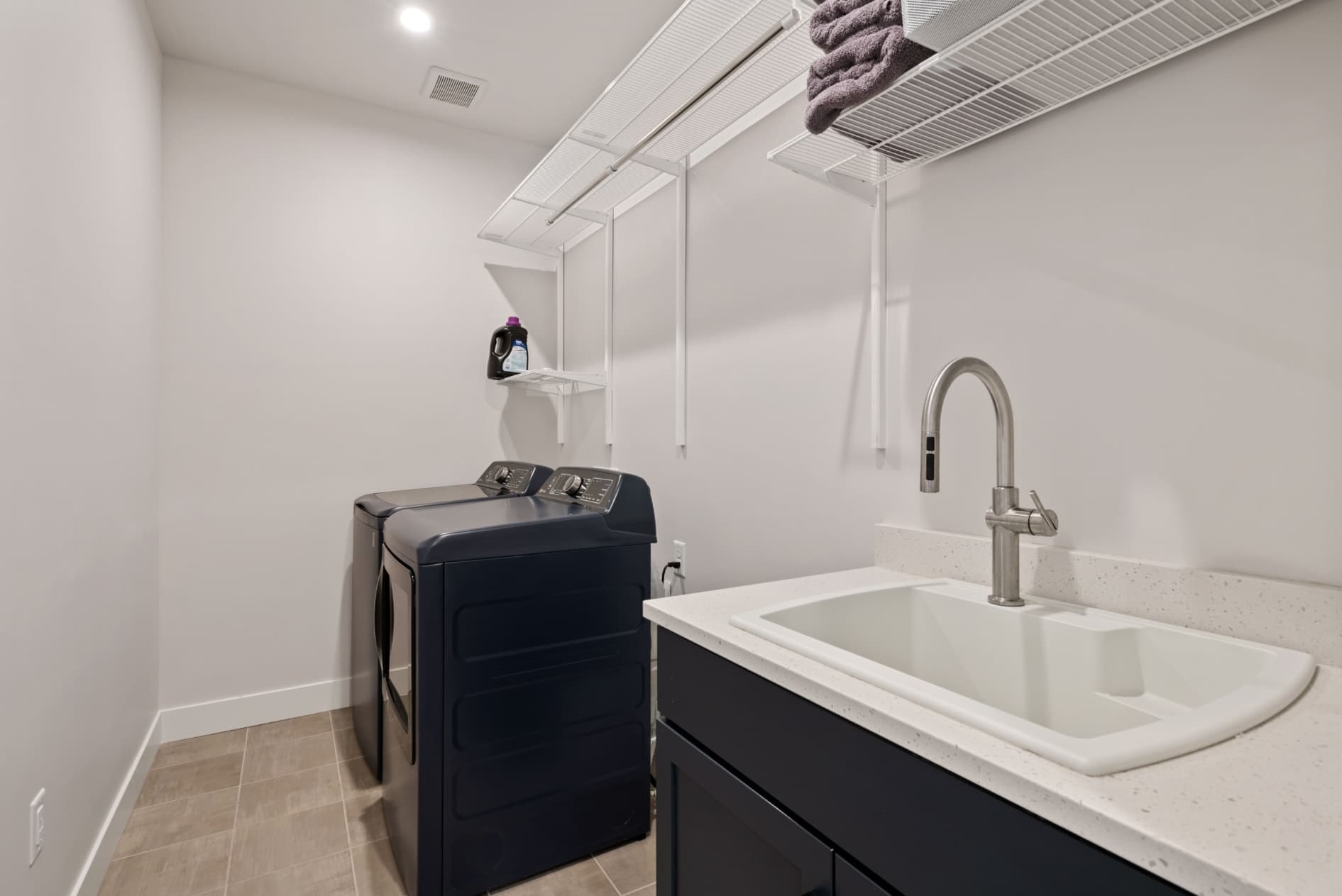 Salt Lake City House: 7862 S Danish Pine Ln
