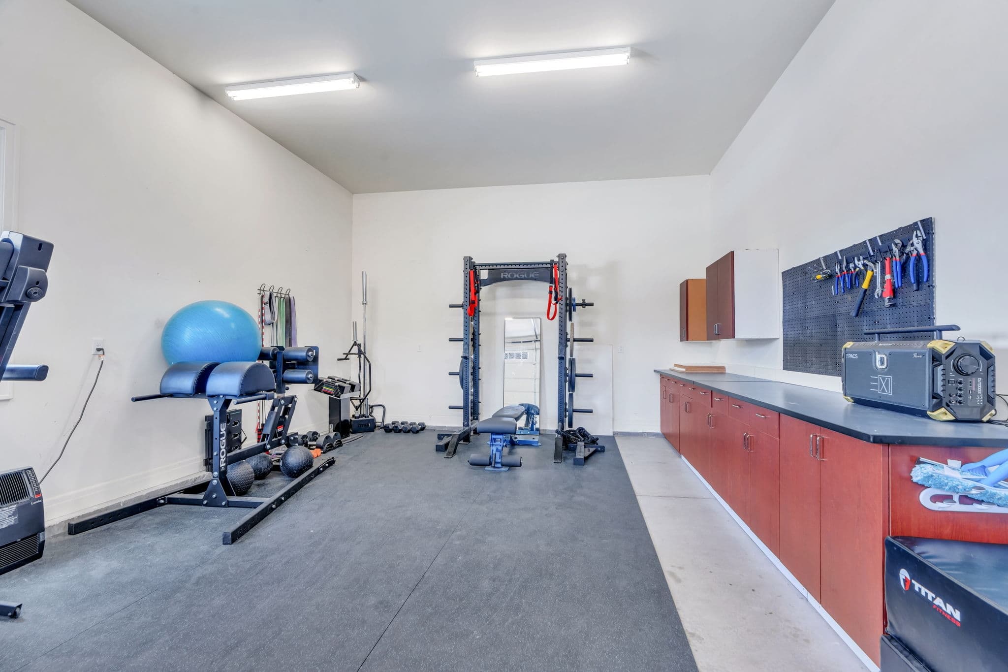 Eagle Mountain House: 2872 E Sorrel Dr