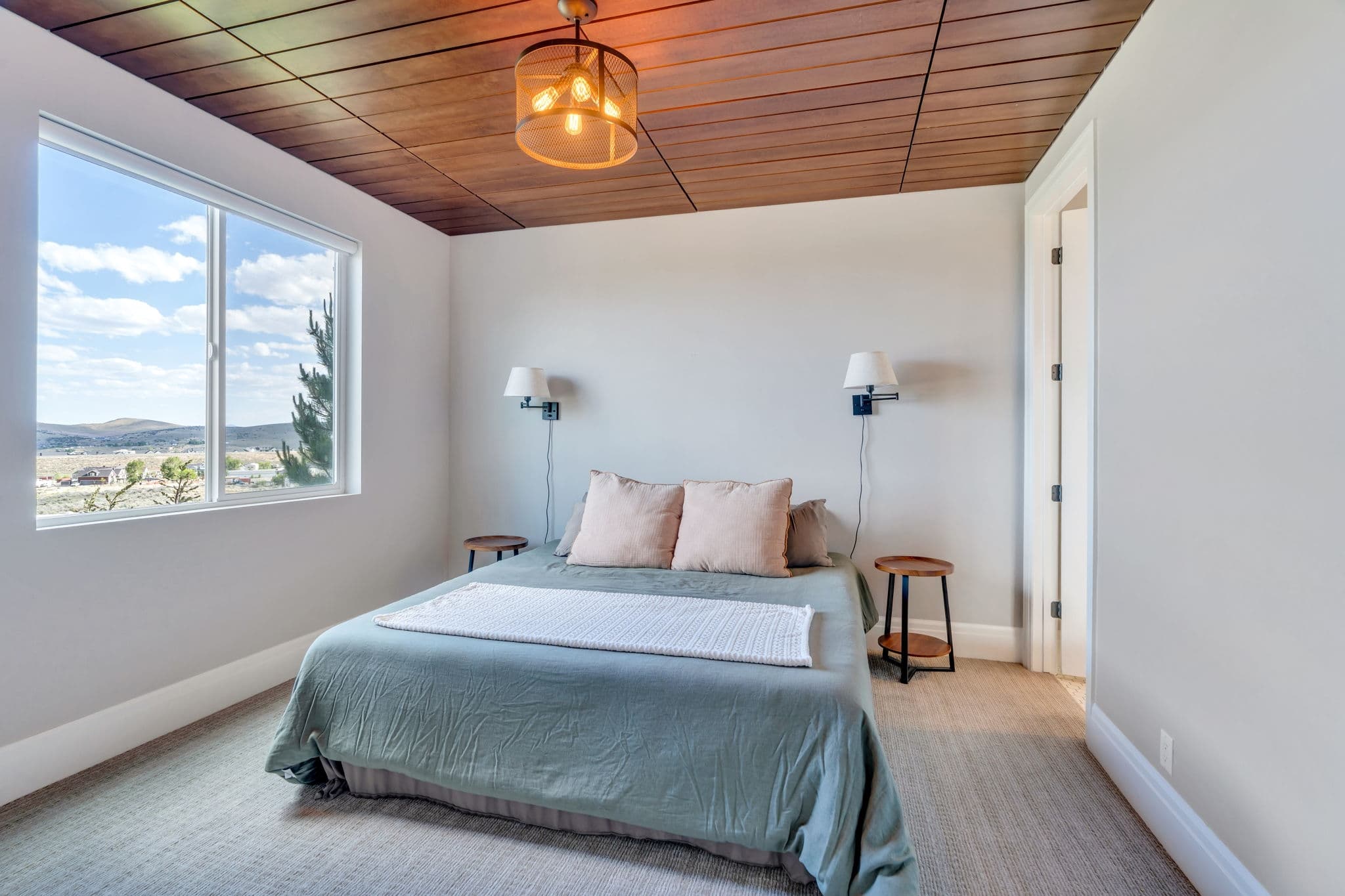 Eagle Mountain House: 2872 E Sorrel Dr