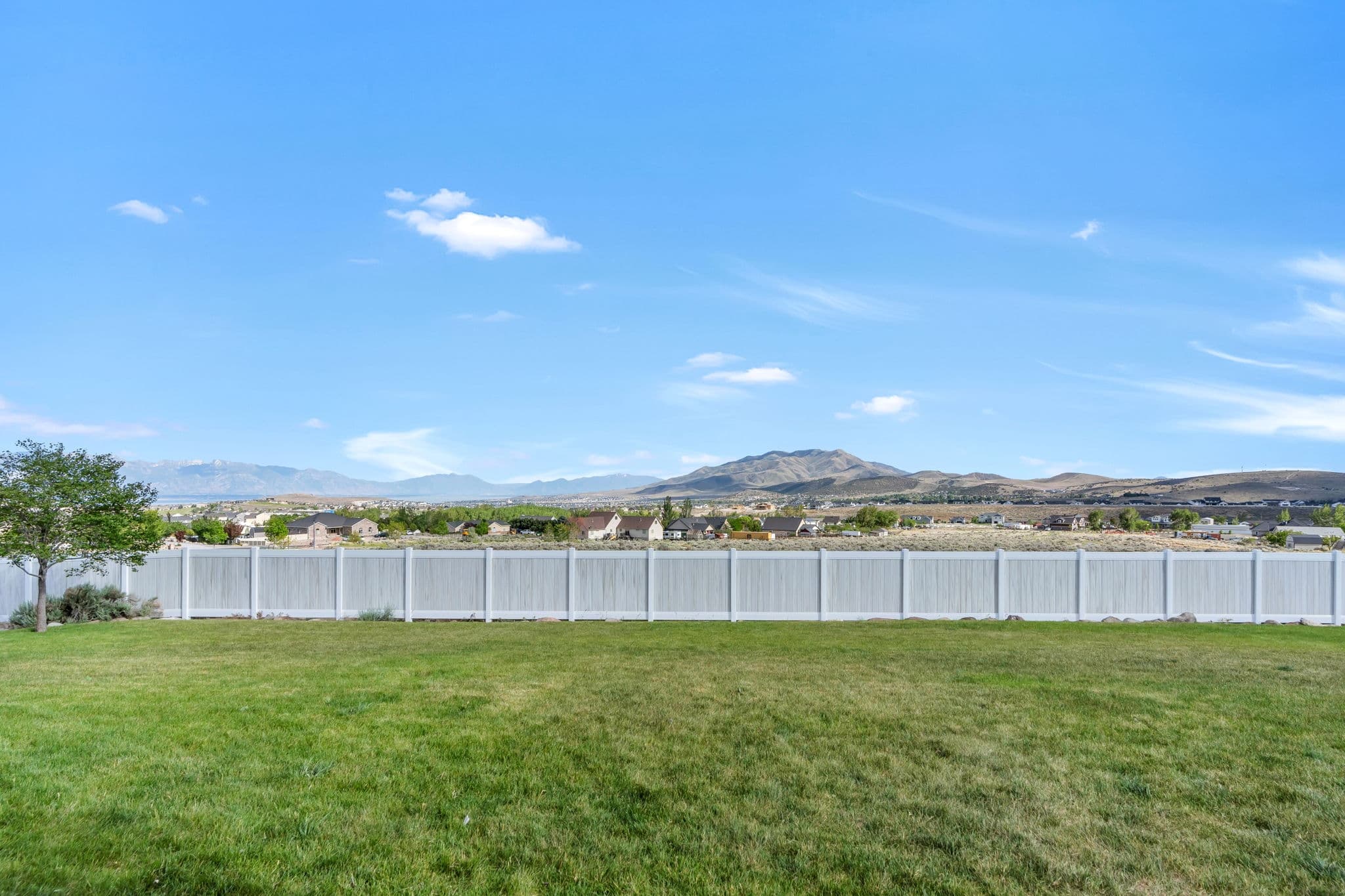Eagle Mountain House: 2872 E Sorrel Dr