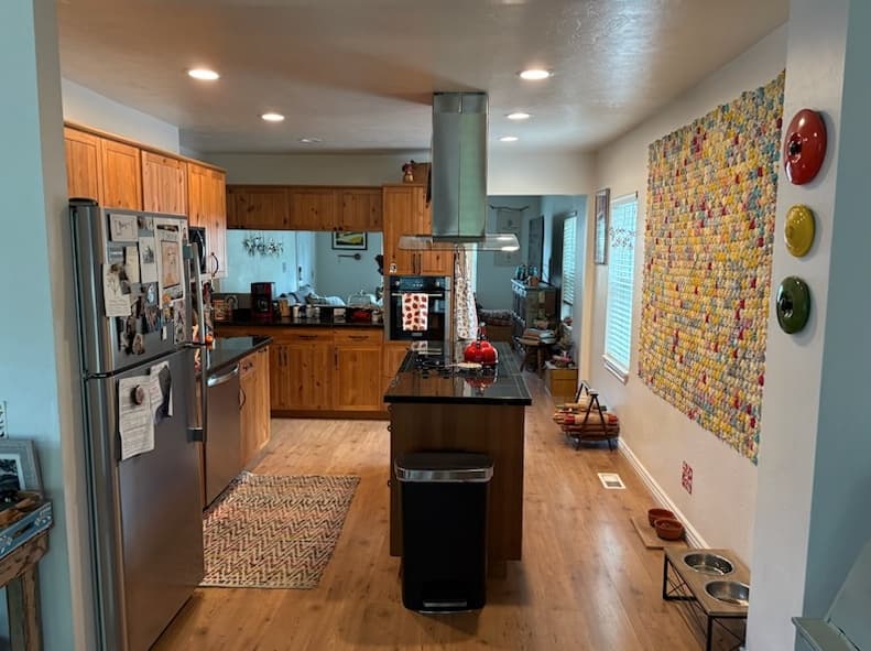 American Fork House: 30 E 300 N