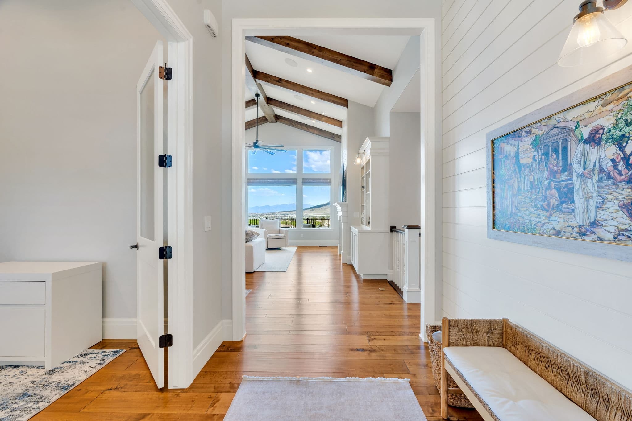 Eagle Mountain House: 2872 E Sorrel Dr