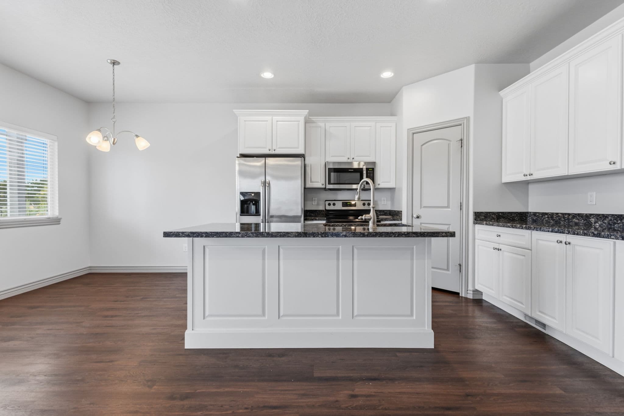 Vineyard Single Room: 704 S 1840 W