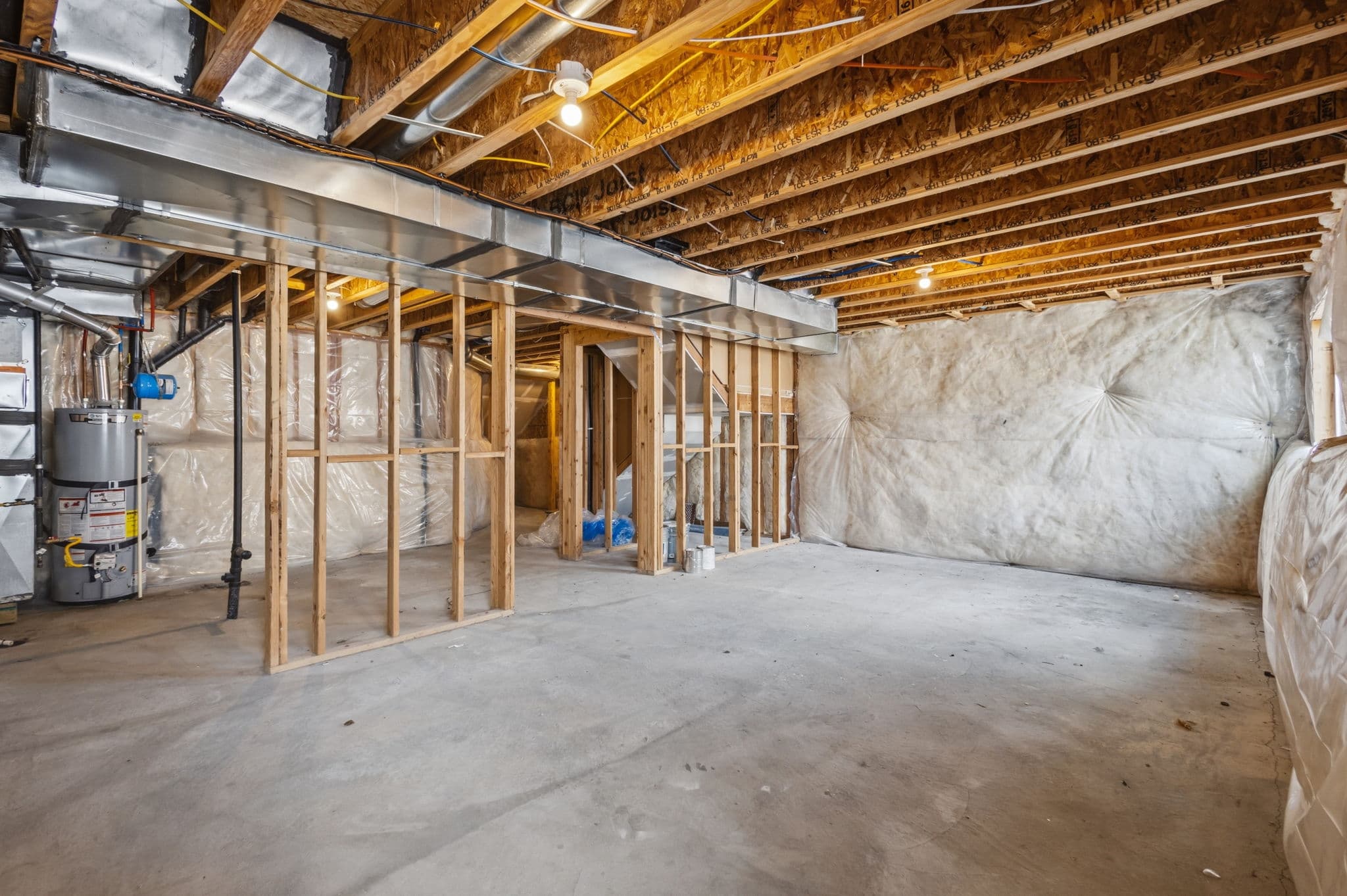 Vineyard Single Room: 704 S 1840 W