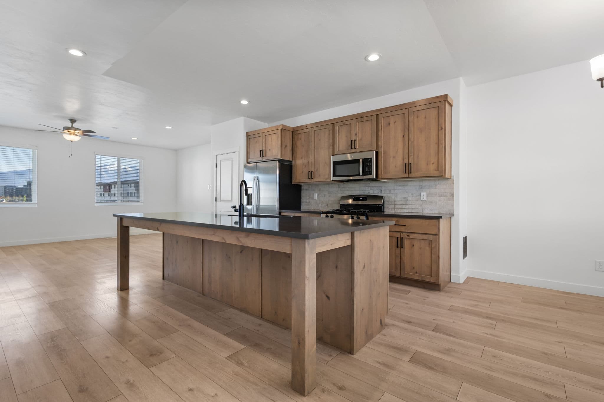 American Fork Single Room: 868 W 480 S