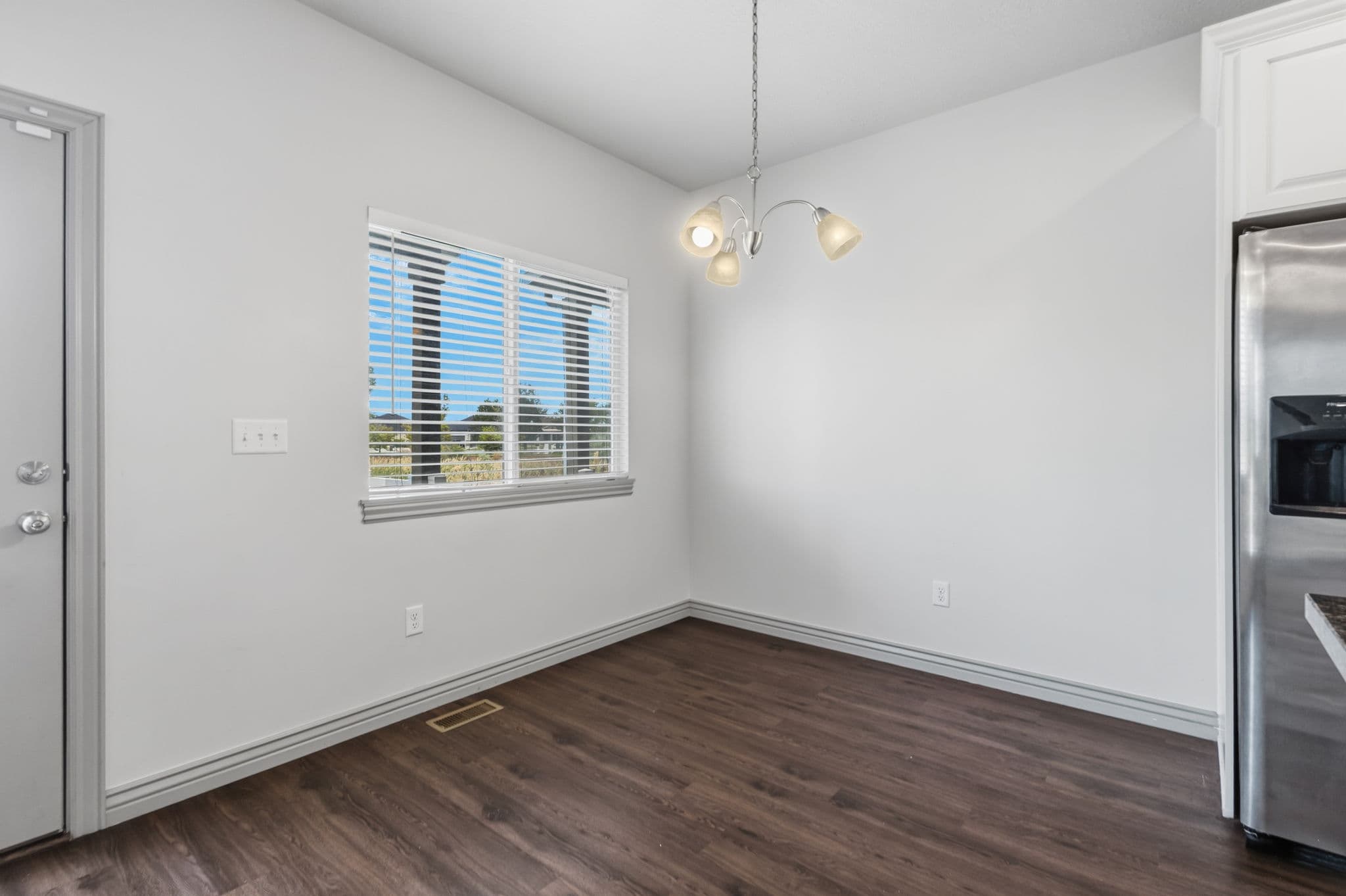 Vineyard Single Room: 704 S 1840 W