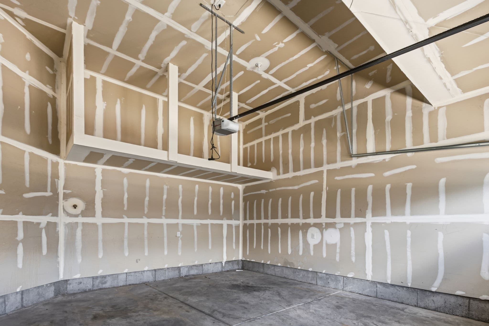 Vineyard Single Room: 704 S 1840 W