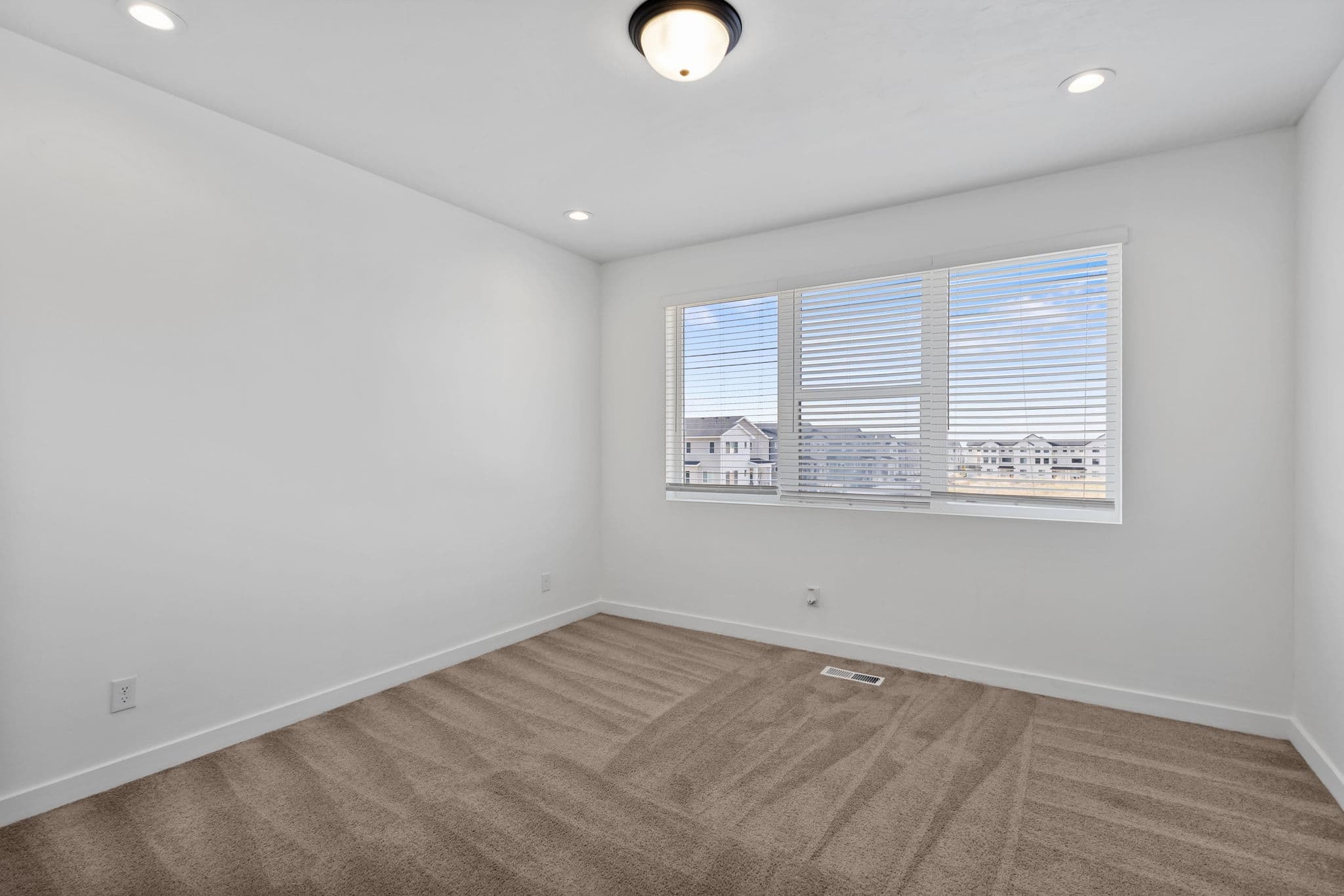 American Fork Single Room: 868 W 480 S