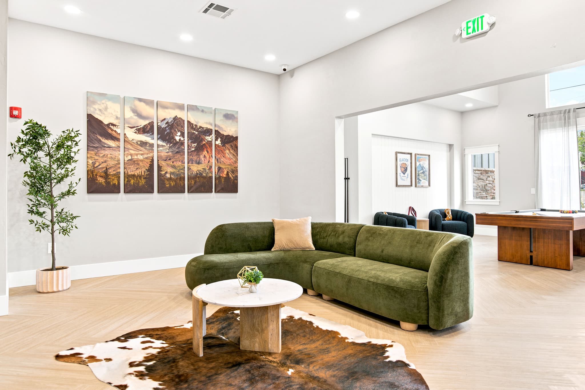 Helena Apartment: 695 Legend Loop