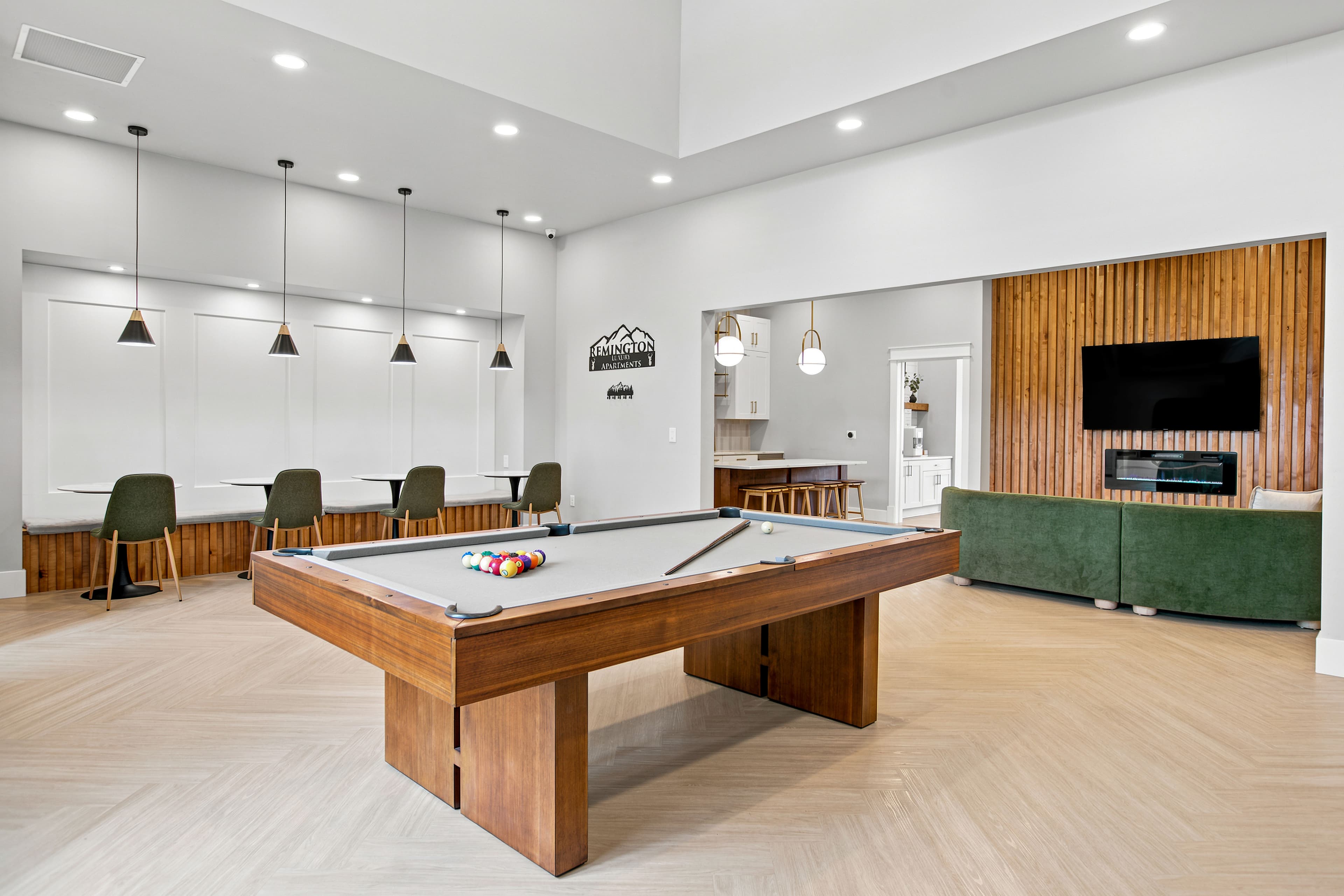 Helena Apartment: 695 Legend Loop