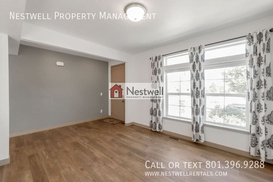 Saratoga Springs House: 231 S Buckhorn Bath Ave