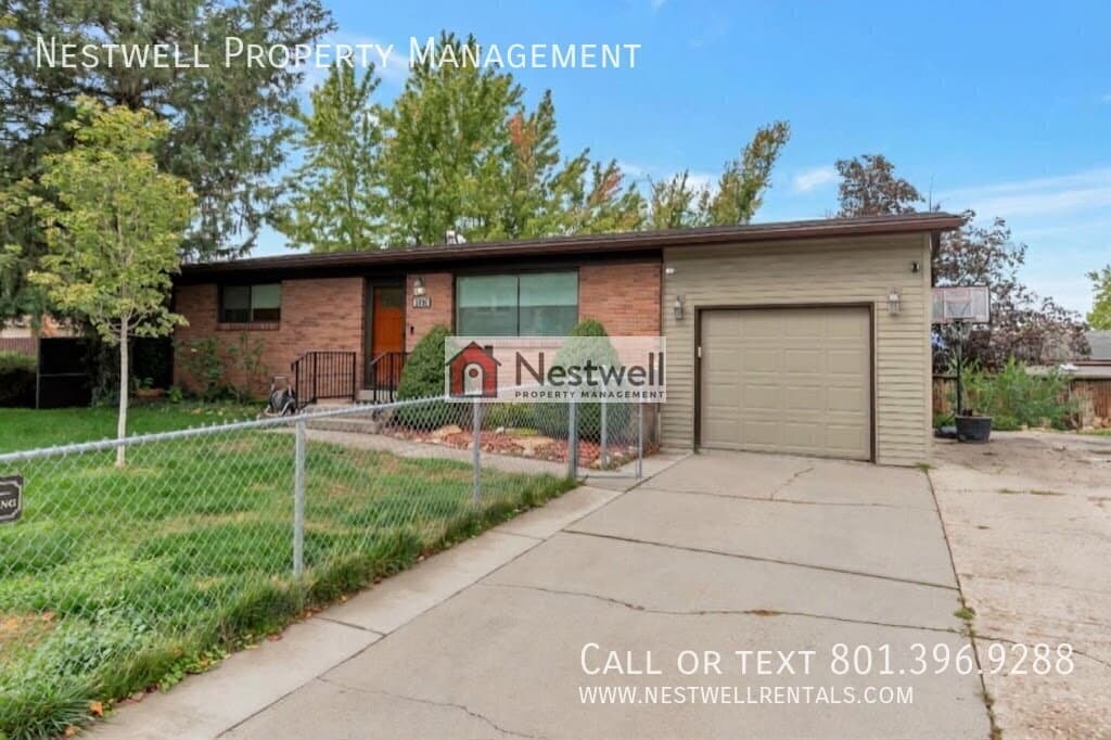 Midvale House: 7688 S 1130 E