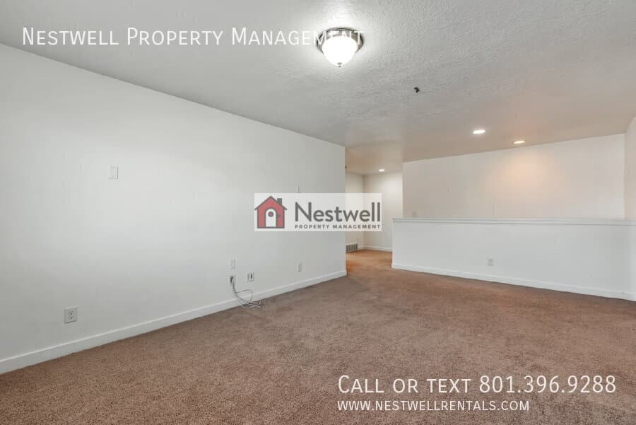 South Jordan House: 11492 S Alta Loma Ln