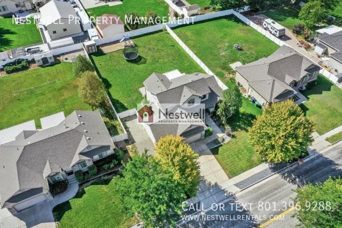 Roy House: 3701 W 6000 S