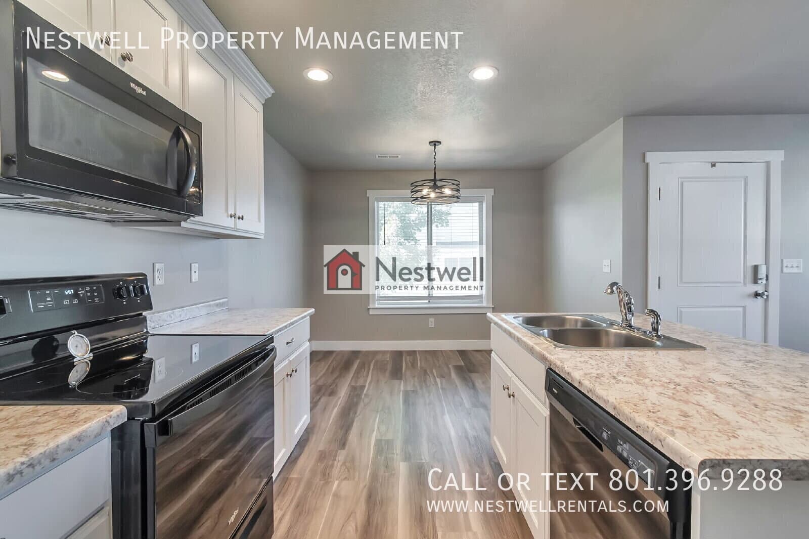 Santaquin Townhome: 906 N Apple Seed Ln