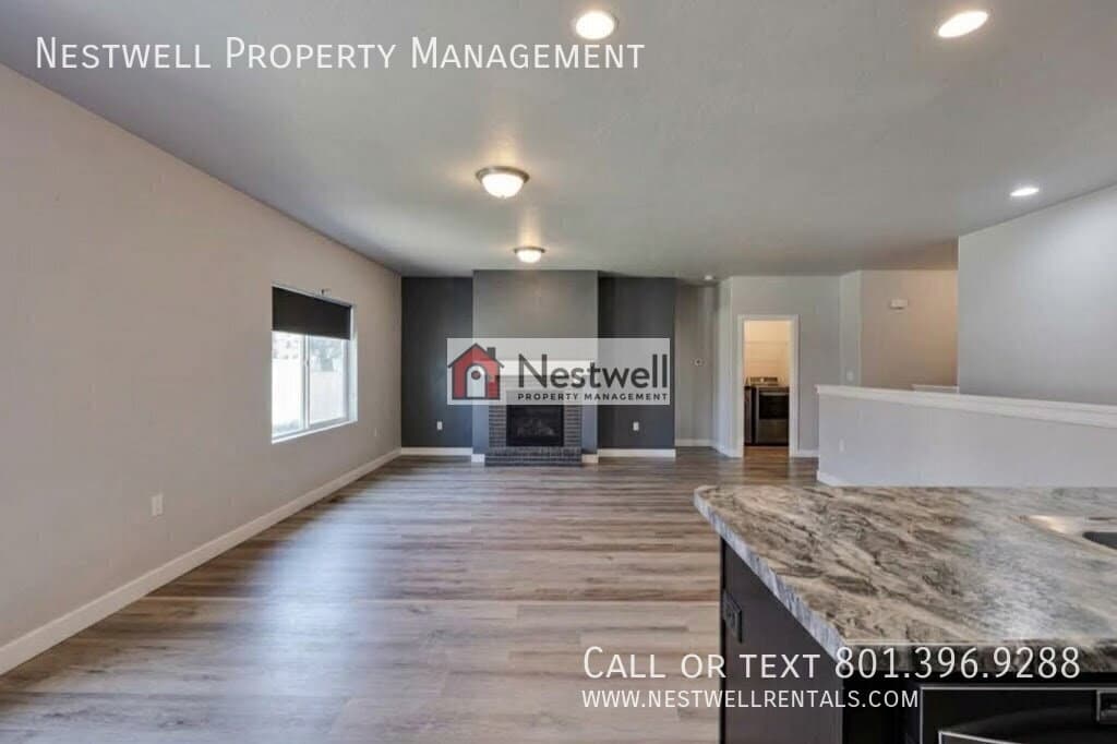 Herriman House: 4463 W Thorley Dr