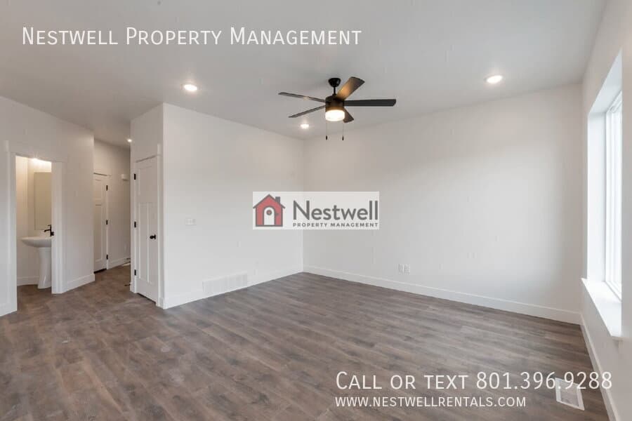 Saratoga Springs Townhome: 883 N Portman Way