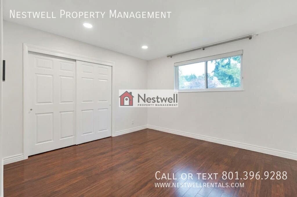 Midvale House: 7688 S 1130 E