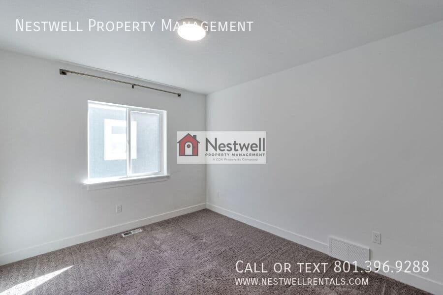 Vineyard House: 367 N 410 E