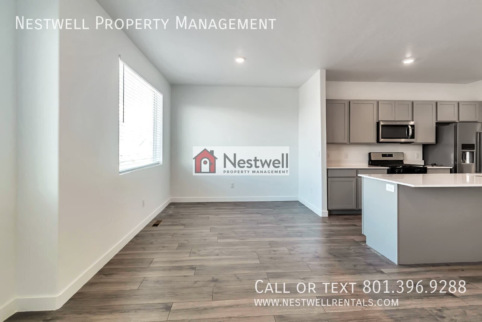 Saratoga Springs Townhome: 977 E Seaside St