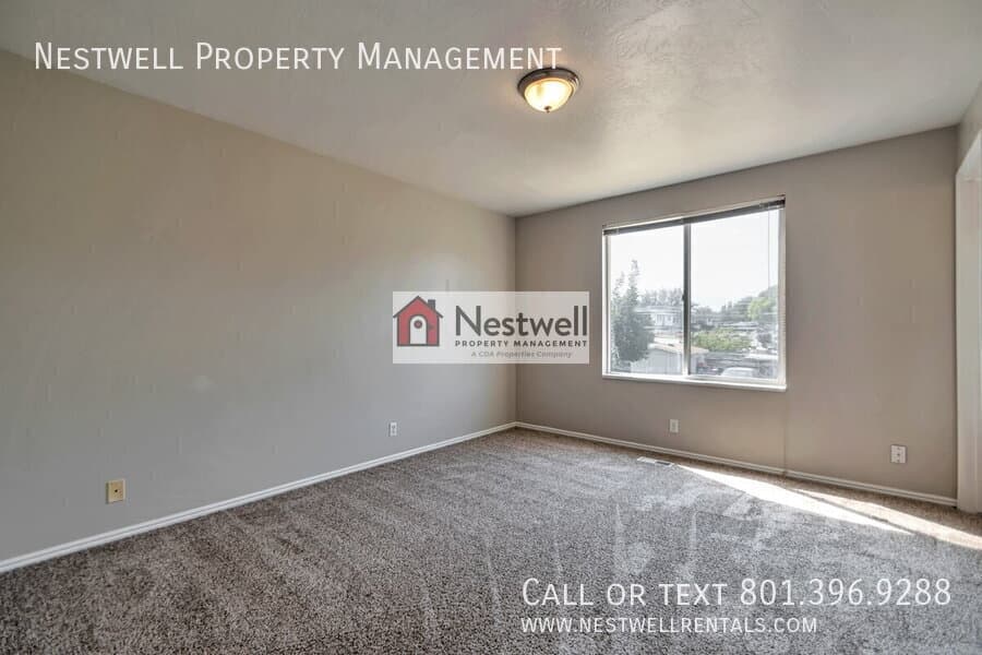 West Valley City House: 4556 South Wormwood Drive 
