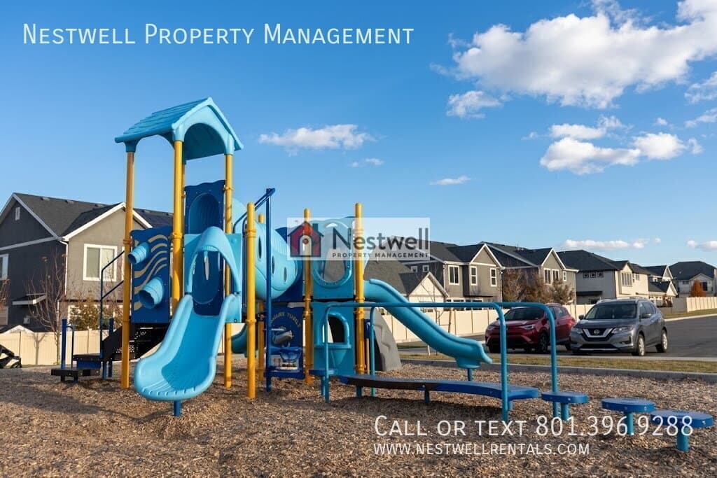 Herriman Townhome: 4604 W Wilson Peak Ln