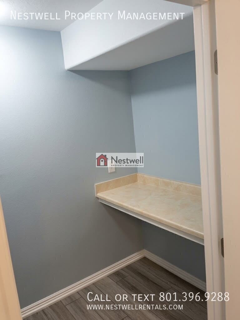 Eagle Mountain Condo: 3397 E Ridge Route Rd