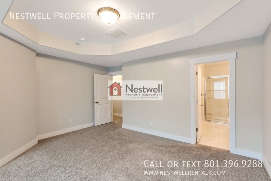 Riverton Townhome: 1811 W Torlundy Dr