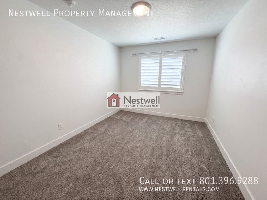 Herriman Townhome: 4604 W Wilson Peak Ln