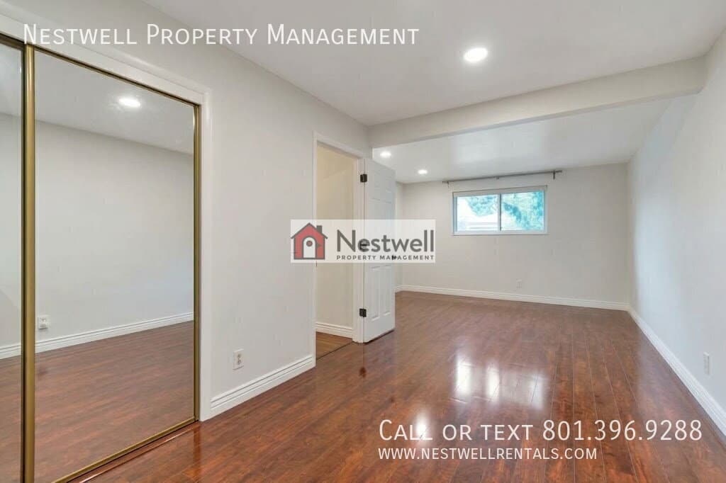 Midvale House: 7688 S 1130 E