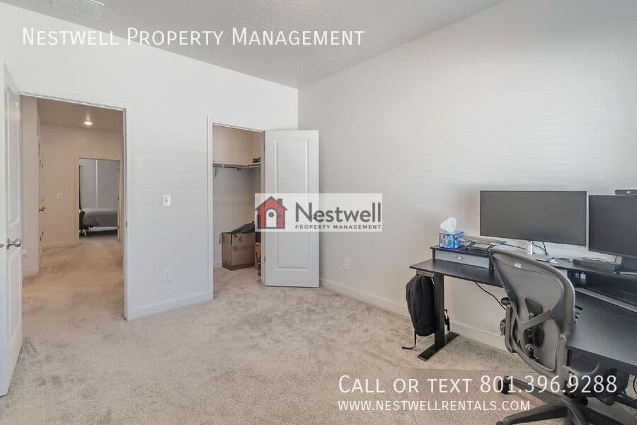 Riverton Townhome: 15538 S Democracy Dr
