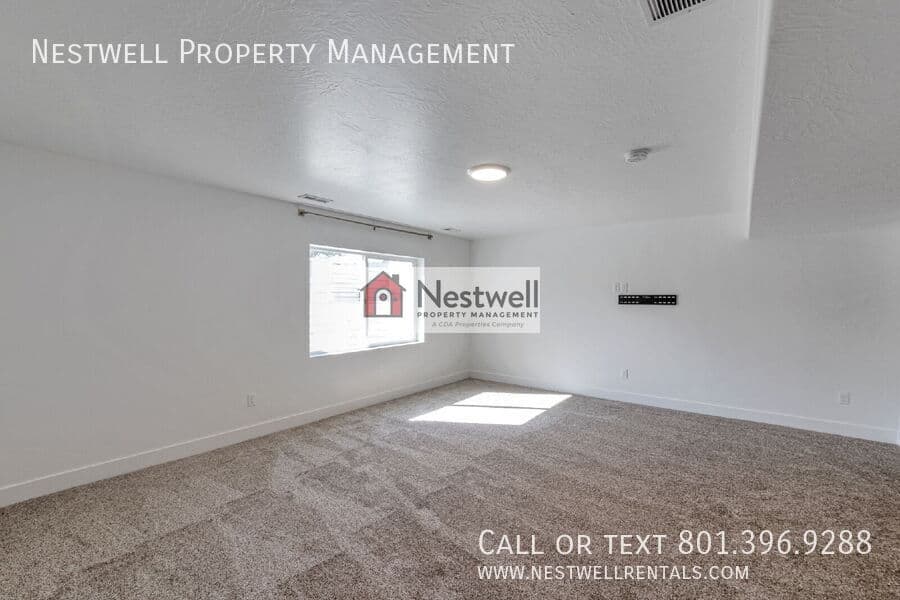 Vineyard House: 367 N 410 E