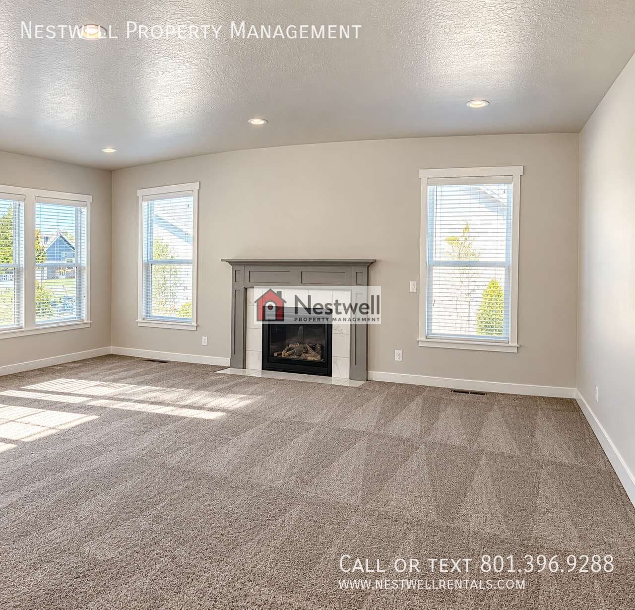 South Jordan House: 4966 W Kitsap Way