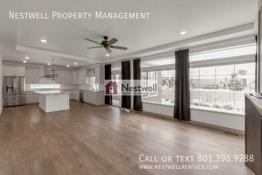Saratoga Springs House: 231 S Buckhorn Bath Ave