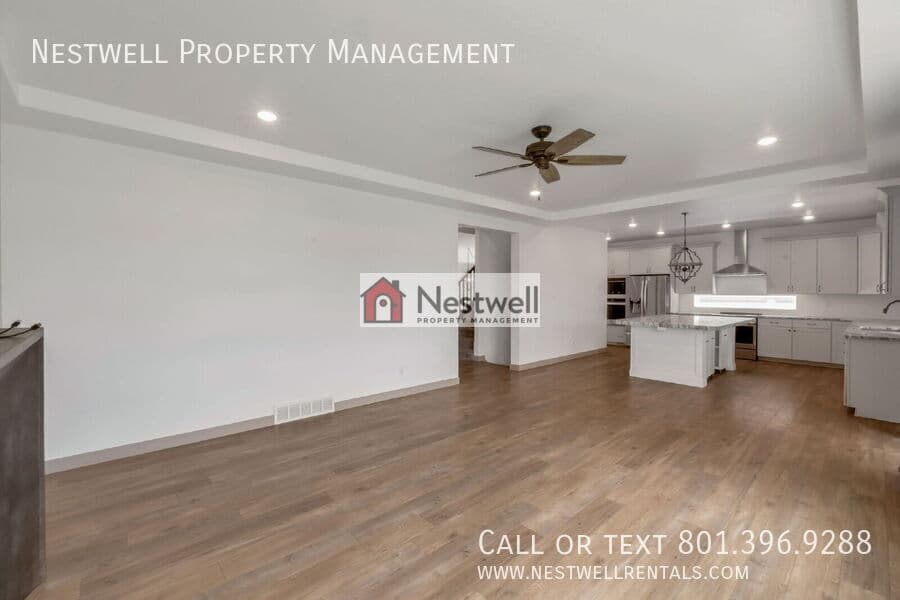 Saratoga Springs House: 231 S Buckhorn Bath Ave