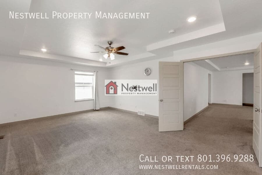 Saratoga Springs House: 231 S Buckhorn Bath Ave