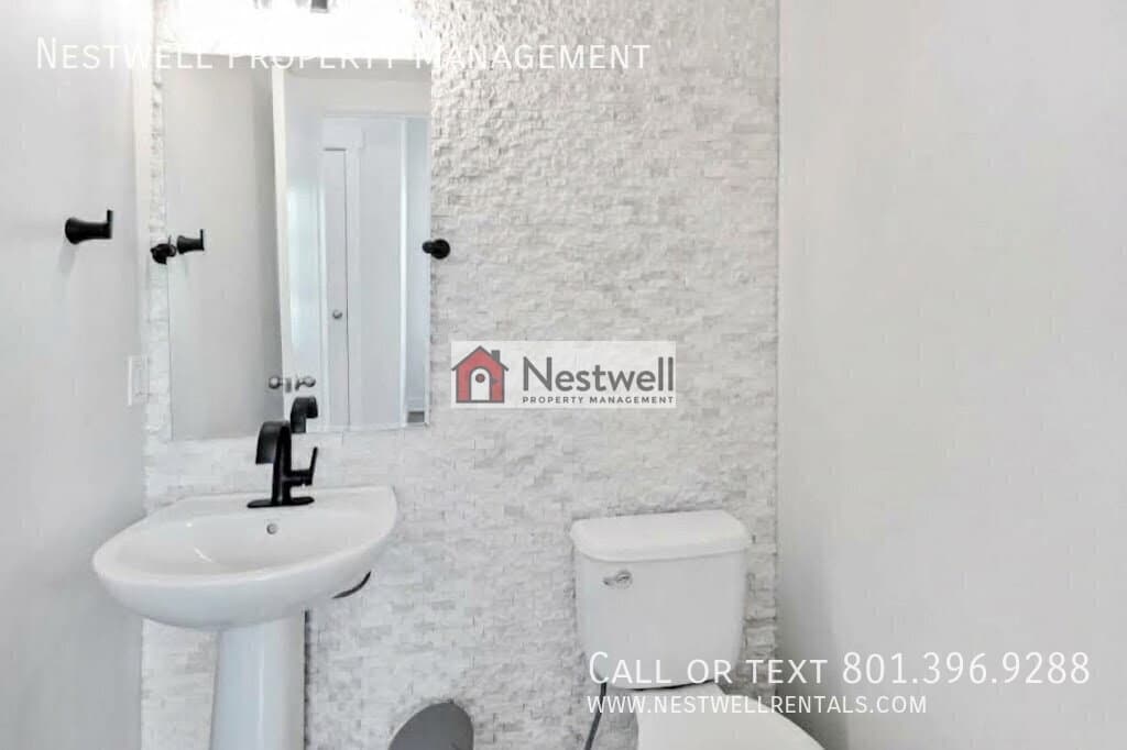 South Jordan Townhome: 5208 W Big Sur Dr