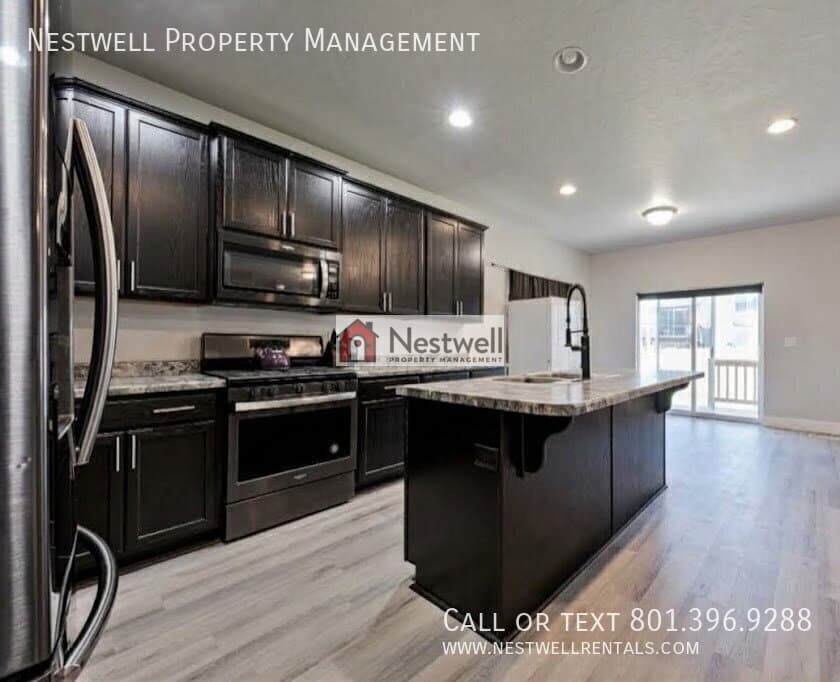 Herriman House: 4463 W Thorley Dr