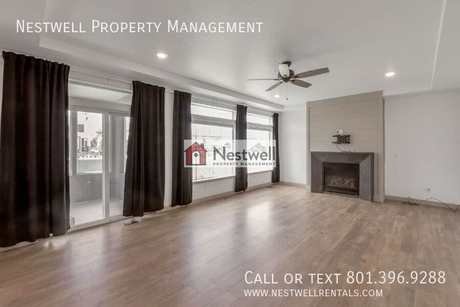 Saratoga Springs House: 231 S Buckhorn Bath Ave