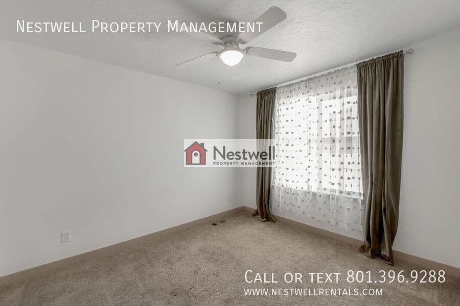 Saratoga Springs House: 231 S Buckhorn Bath Ave